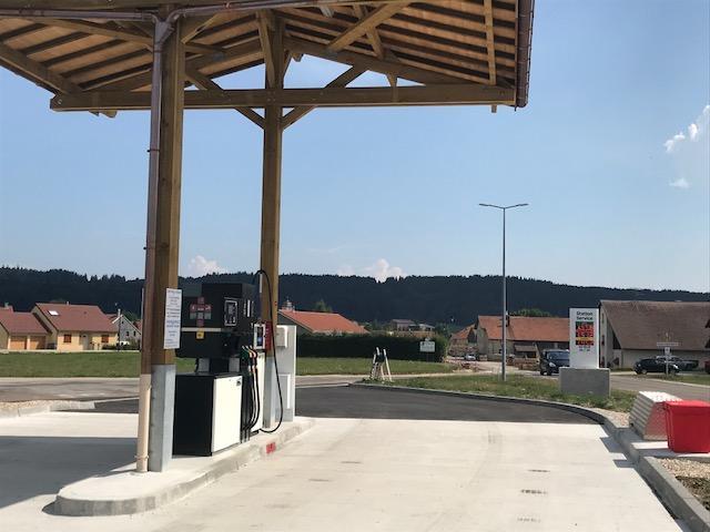 Nous vous accueillons chaleureusement dans notre station d’essence